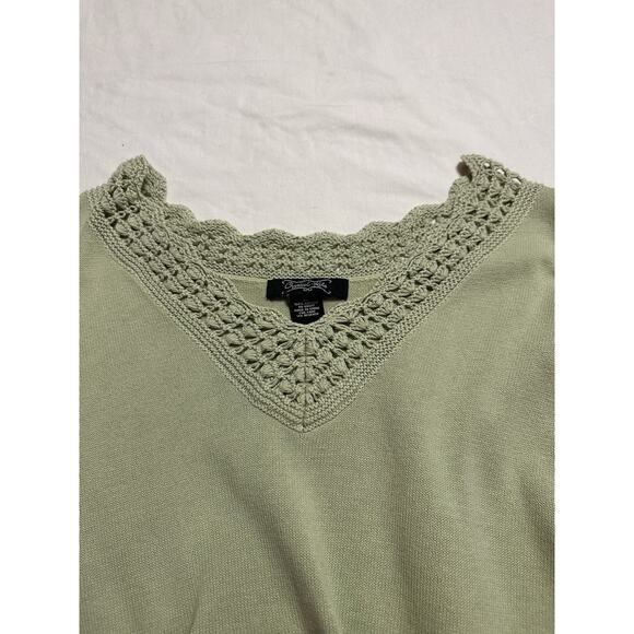 Crystal Kobe 1X Green Knit Sweater Top V-Neck Crochet Trim - Picture 5 of 6